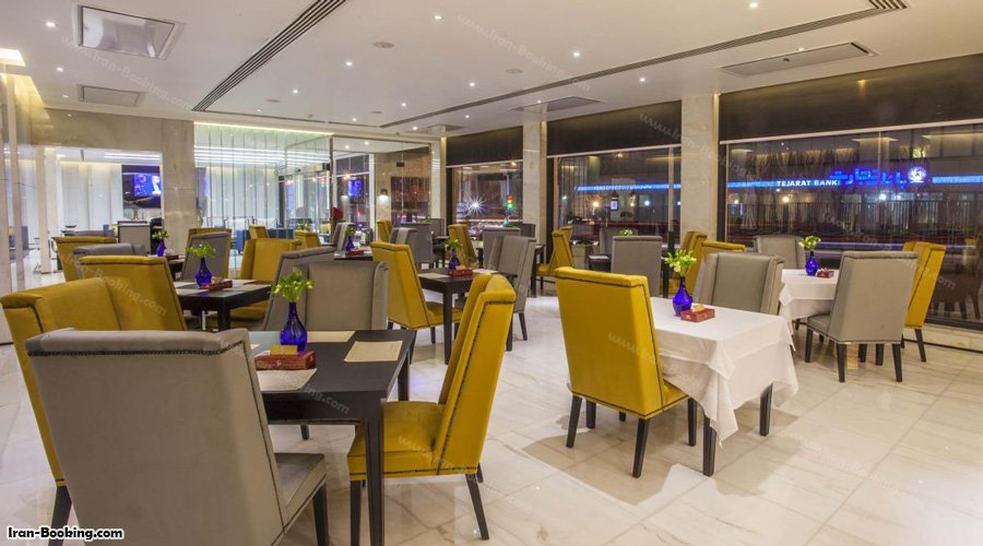 کافی شاپ هتل هویزه تهران