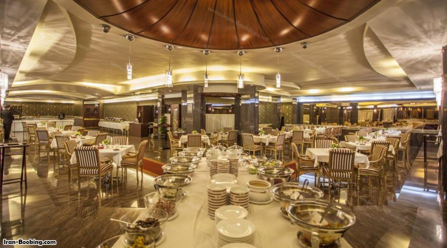 عکس رستوران هتل هویزه تهران