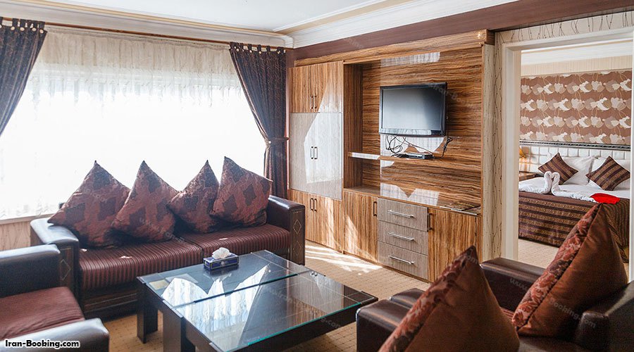 داخل اتاق هتل بین المللی تبریز