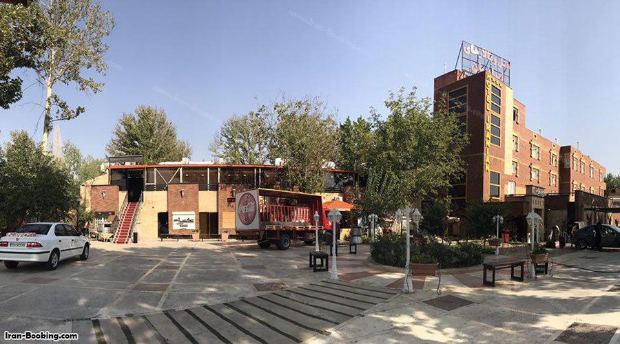 محوطه هتل ایرانیان قزوین