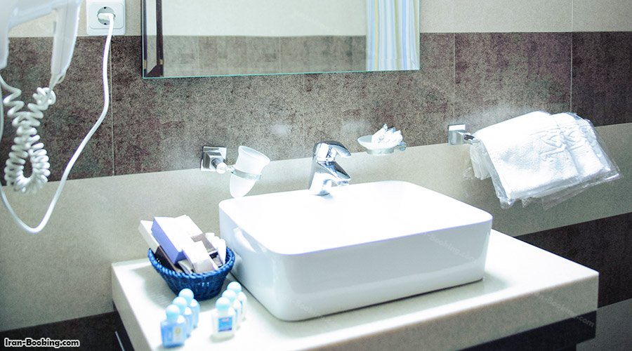 سرویس بهداشتی اتاق هتل جواد مشهد