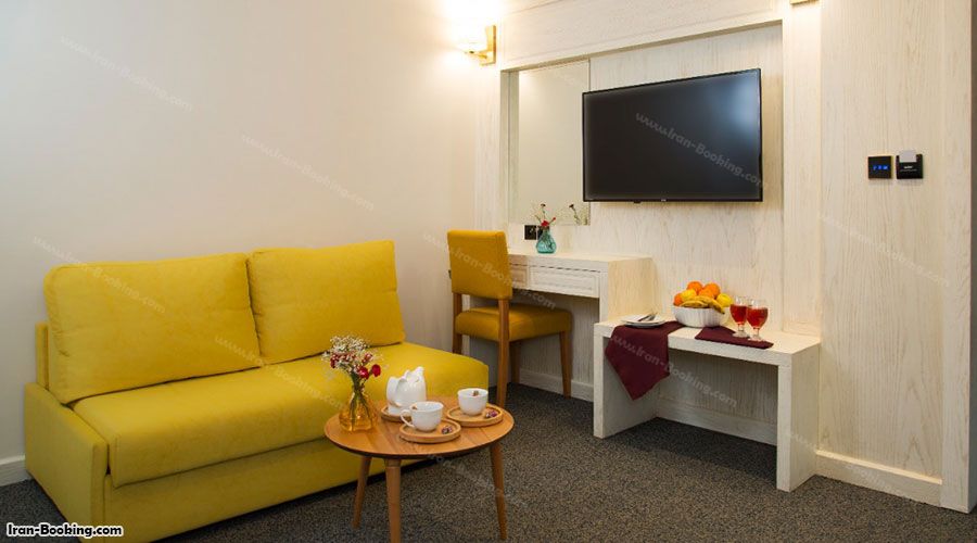 داخل اتاق هتل جوار الملک