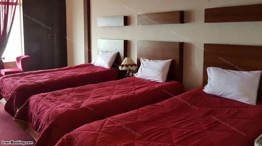 اتاق سه تخته هتل کادوسان انزلی