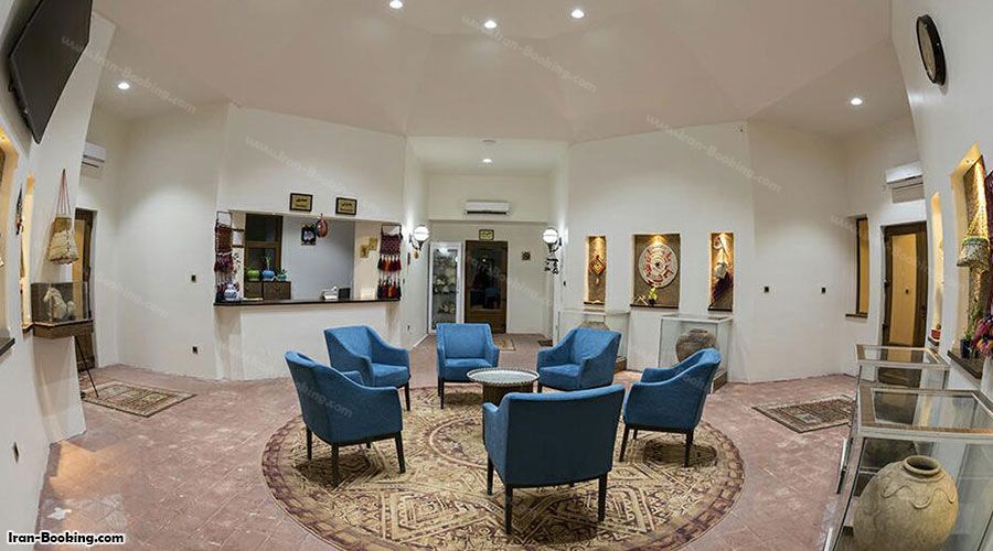 لابی هتل کپری قلعه گنج کرمان
