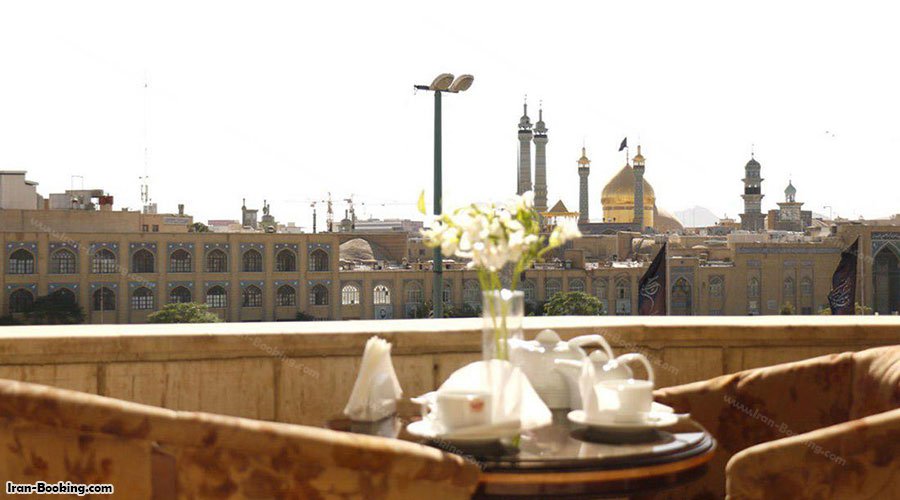 نمای رو به حرم هتل خورشید قم