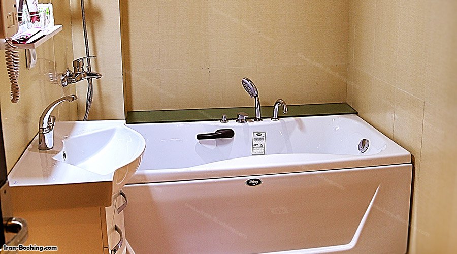 وان اتاق هتل کیمیا 4 قشم