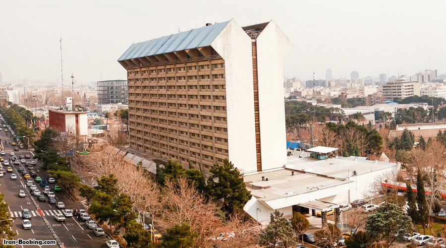 نمای ساختمان هتل لاله تهران