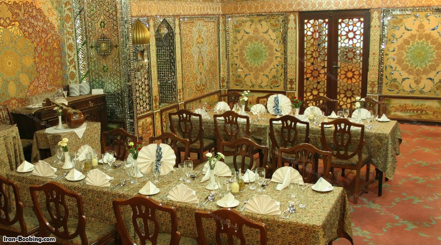 رستوران نمکدون هتل لاله تهران