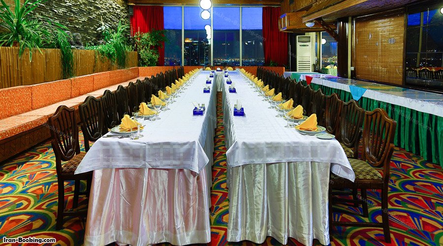 رستوران تیاره هتل لاله تهران