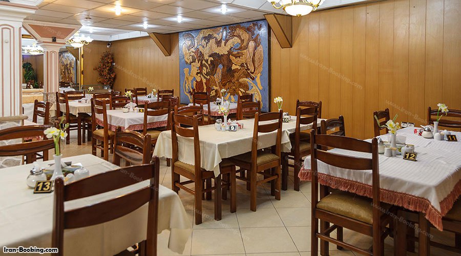 رستوران هتل لطفعلی خان شیراز