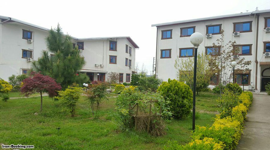 محوطه هتل ملکشاه رامسر