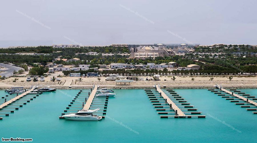 پارکینگ کشتی های هتل مارینا
