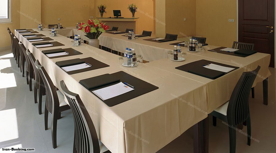 اتاق کنفرانس هتل آپارتمان مدیا تهران