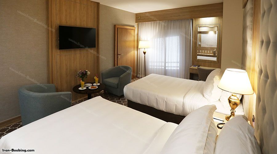 اتاق کانکتد هتل میثاق مشهد