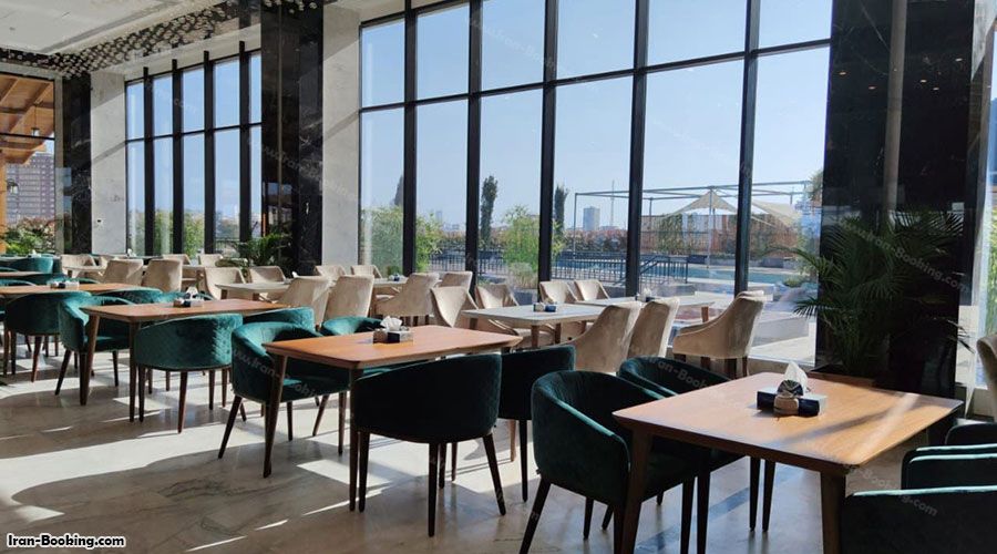رستوران هتل میزبان بابلسر (5 ستاره)