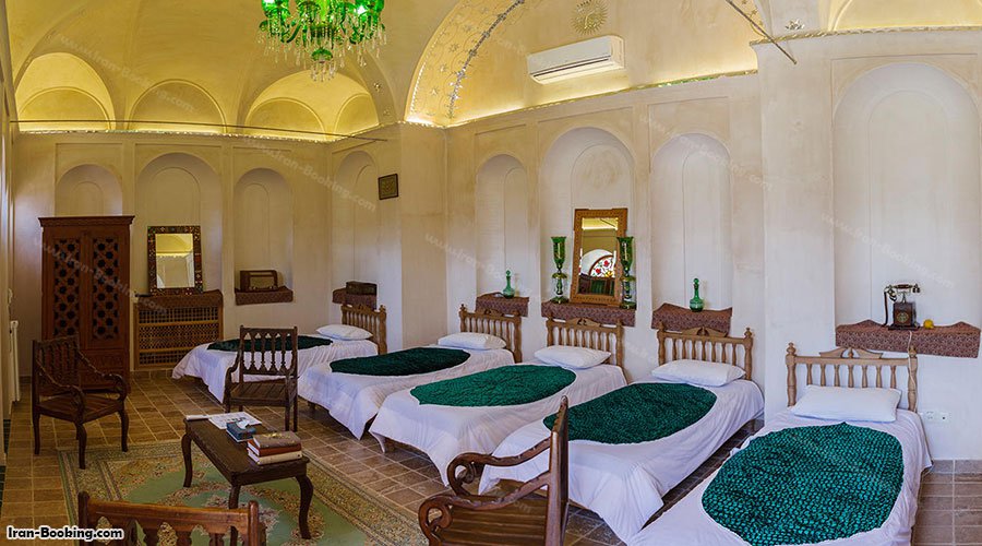عکس اتاق هتل خانه مرشدی کاشان