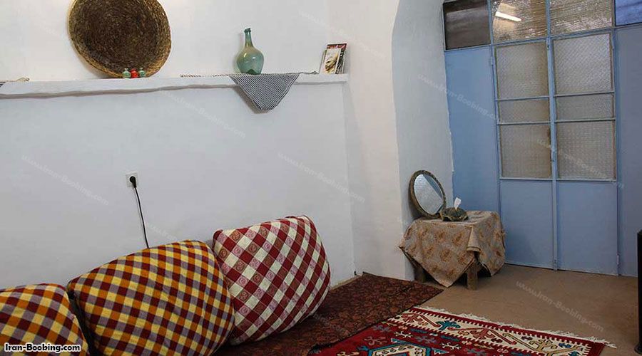 عکس اتاق اقامتگاه بومگردی نار تی‌ تی تفت