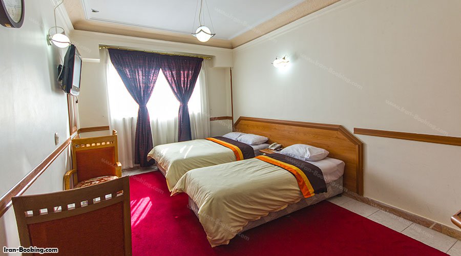 عکس اتاق سه تخته هتل نور مشهد