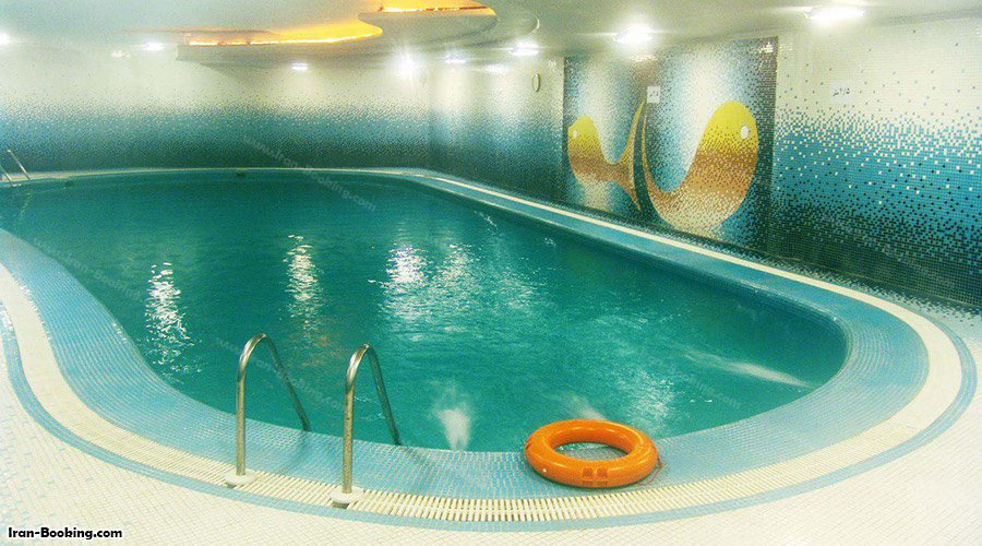 استخر هتل پارمیس کیش