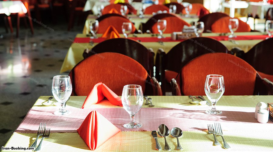 میز رستوران هتل پارس مشهد