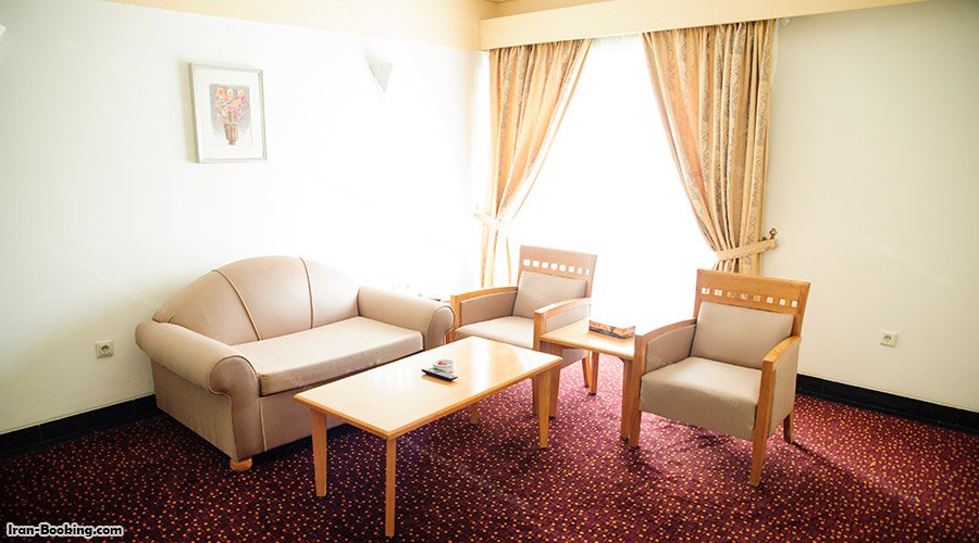 فضای داخل اتاق هتل پارس مشهد