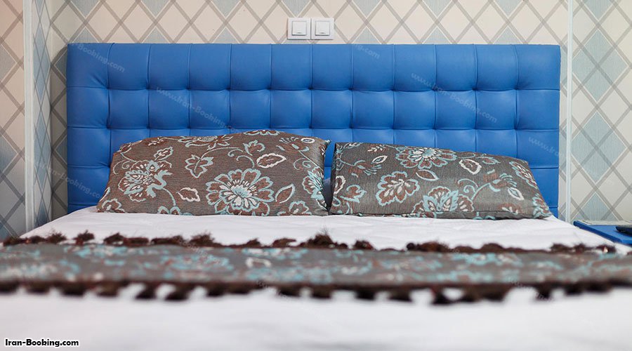 تخت اتاق هتل پارسه شیراز