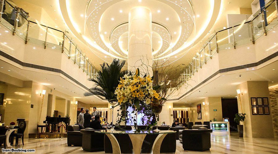لابی هتل آزادی تهران