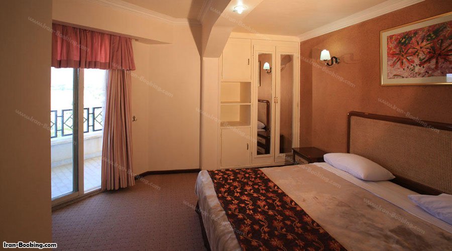 اتاق هتل پارسیان آزادی یاسوج