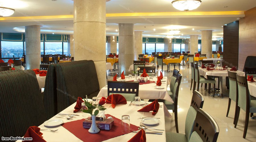 عکس رستوران هتل پارسیان کرمانشاه