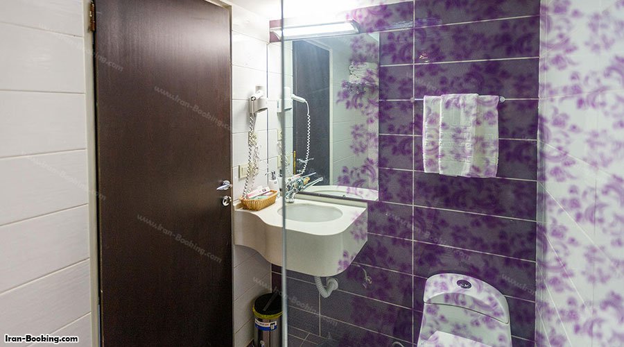 سرویس بهداشتی اتاق هتل پارسیان شیراز