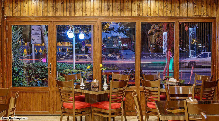 کافی شاپ هتل پارسیان سوئیت اصفهان
