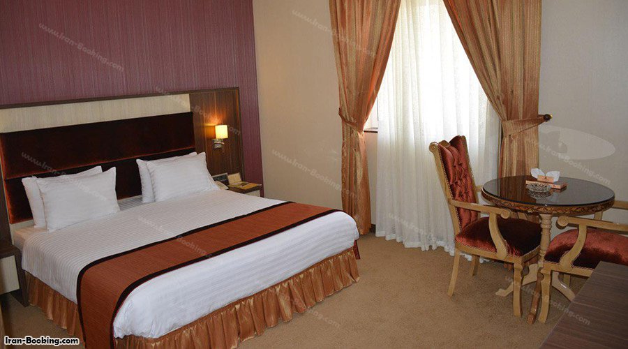 اتاق دوتخته هتل پارسیان سوئیت اصفهان