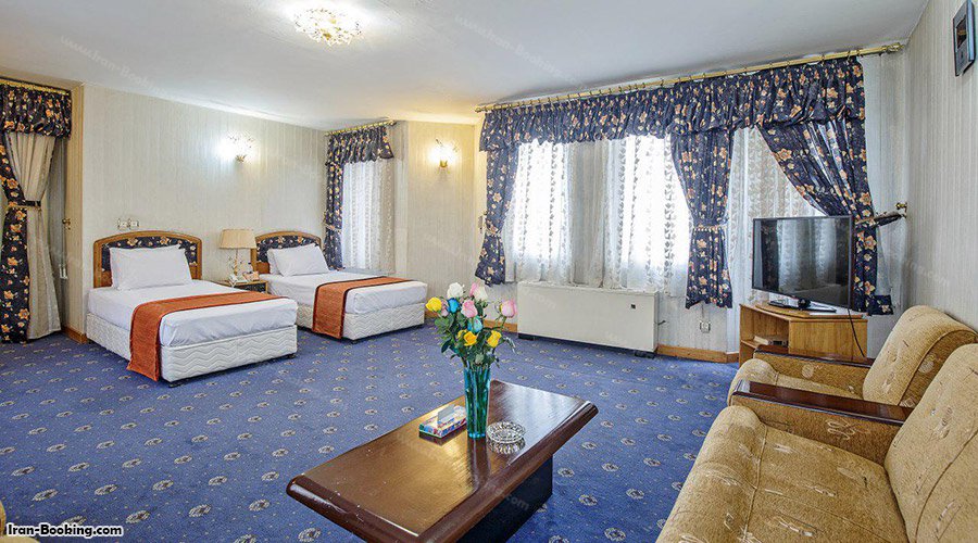 اتاق دوتخته توئین هتل پارسیان سوئیت اصفهان