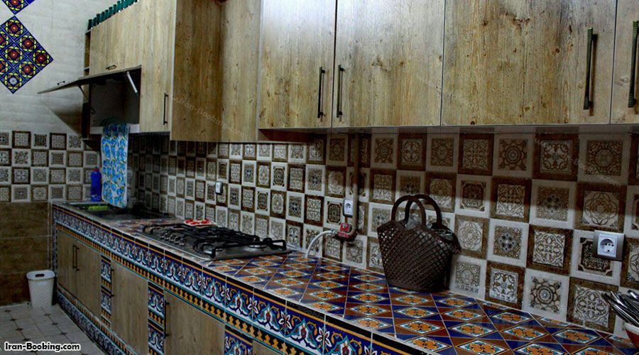 آشپزخانه اقامتگاه بوم گردی پایو خور