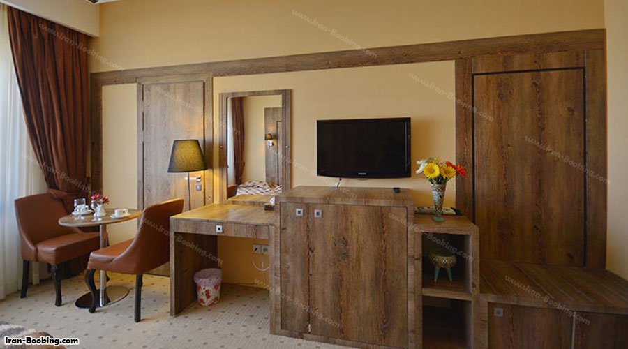 سوئیت هتل پولاد کف سپیدان