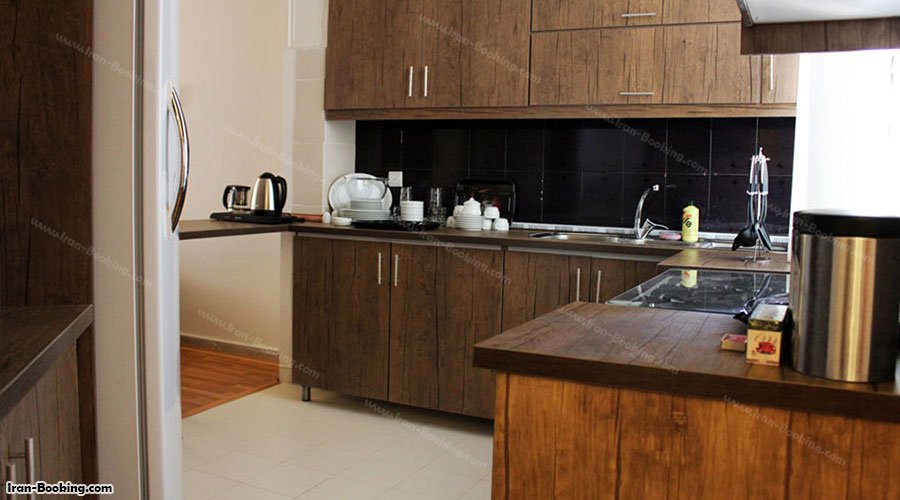 عکس آشپزخانه پانسیون رز تهران