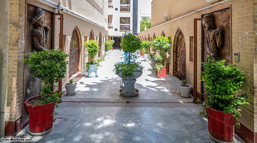 ورودی هتل صفوی اصفهان