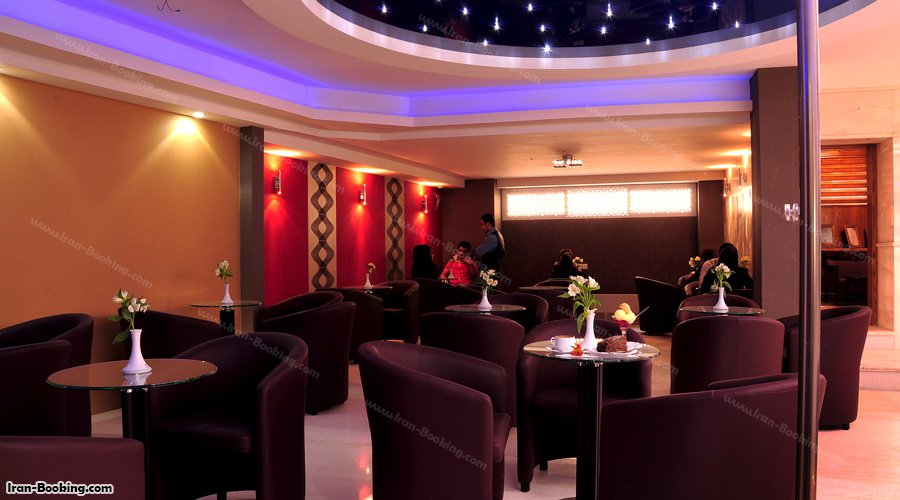 کافی شاپ هتل سفیر اصفهان