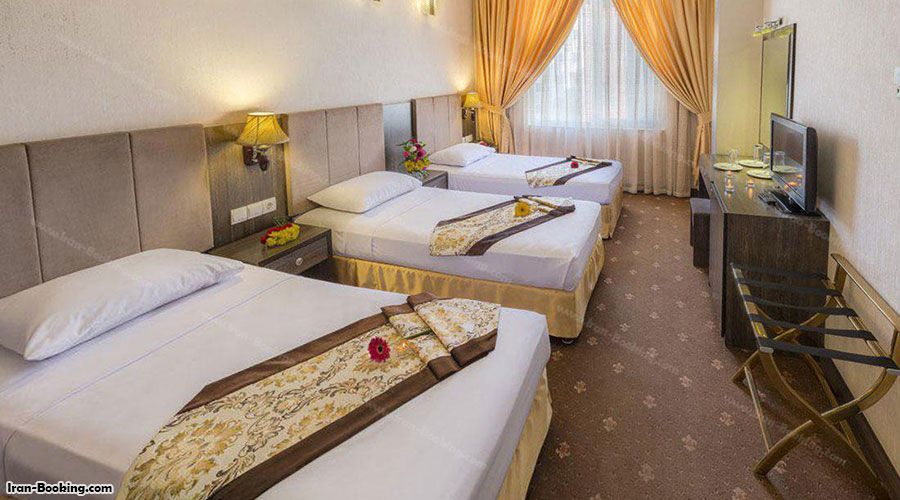 اتاق سه تخته هتل سهند مشهد
