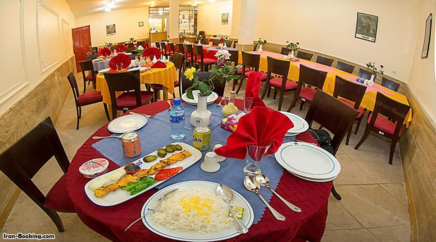 عکس رستوران هتل جهانگردی سراب