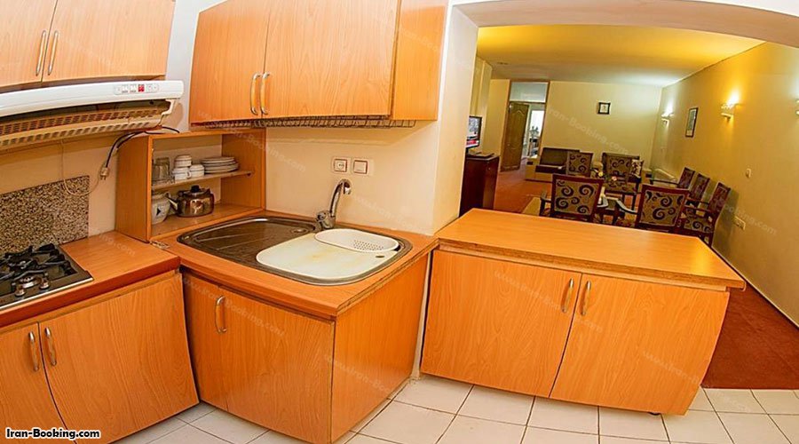 آشپزخانه سوئیت هتل جهانگردی سراب