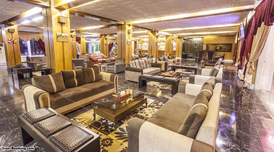 لابی هتل سفید کنار انزلی