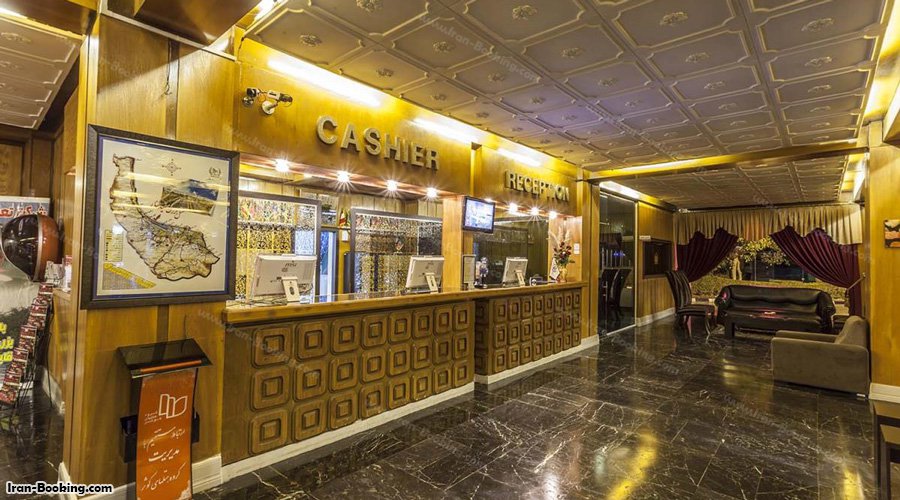 پذیرش هتل سفید کنار انزلی