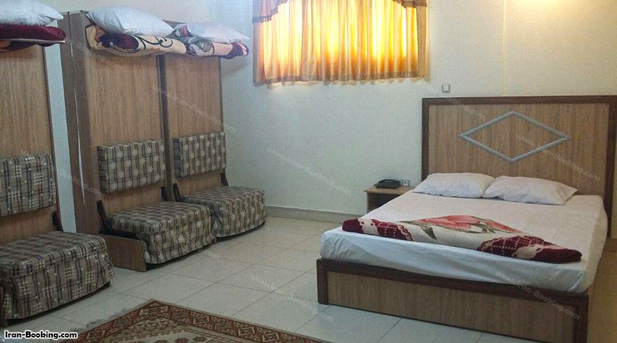 اتاق 4 تخته هتل آپارتمان شارین مشهد
