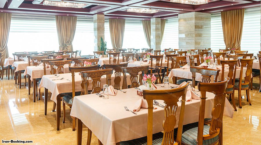 رستوران هتل سیمرغ تهران