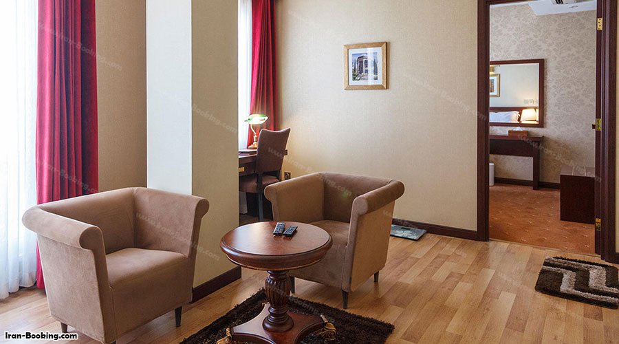 فضای داخلی آپارتمان هتل تاج محل تهران