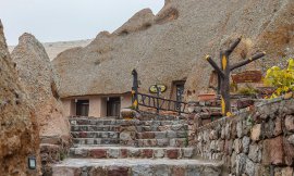 image 3 from Kandovan Rocky Hotel
