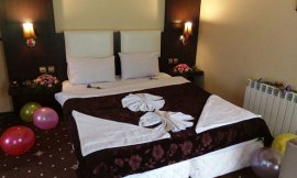 image 4 from Parla Hotel Astara