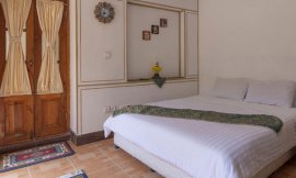 image 8 from Toloe Khorshid Hotel