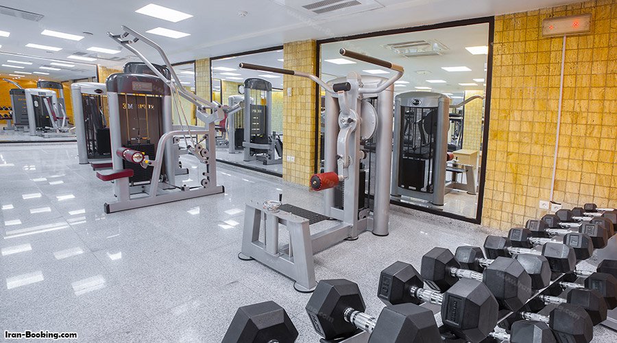 باشگاه ورزشی هتل توس مشهد
